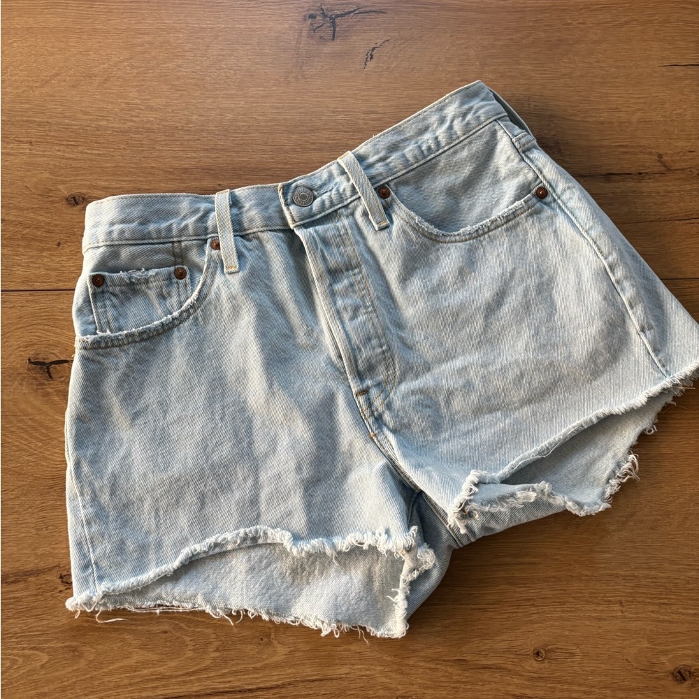 Levi’s 501 shorts